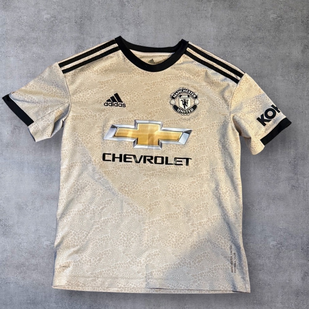 Adidas Soccer Manchester United Like New Beige and Black Emblem Jersey